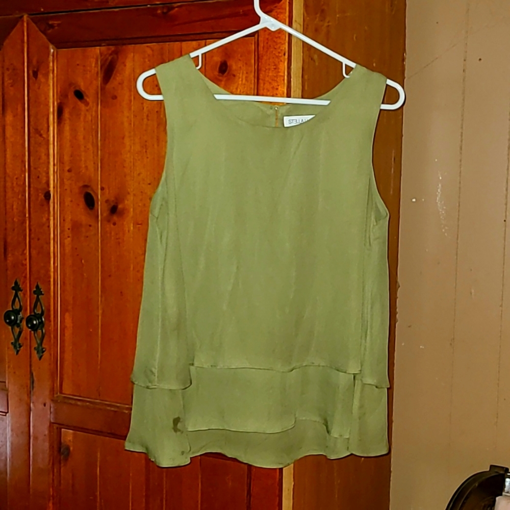Stella Luce] sz. L beautful olive green shirt or midi that's so beautiful!